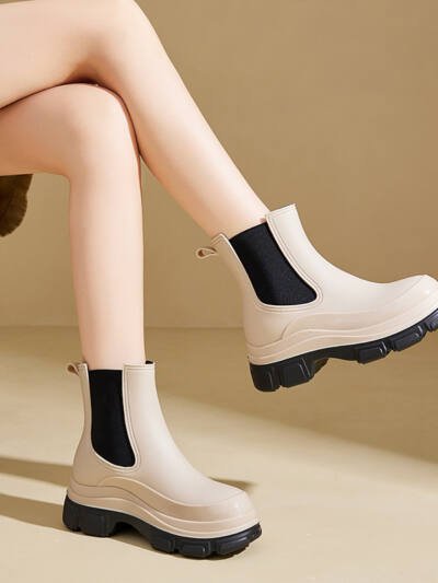 New Martin Rain Boots With Thick Soles Made Of Waterproof Plastic