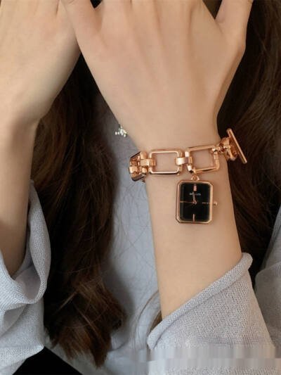 Steel Belt Chain Special-interest Design Square Pendant Dial A Little Retro Watch