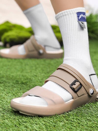 Flat Wading Breathable Soft Bottom Hole Shoes