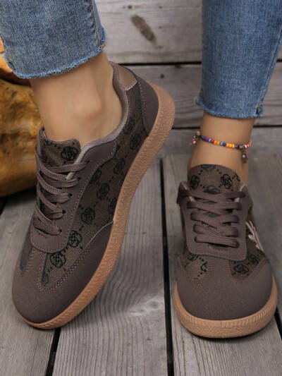 Retro Style Comfortable Chunky Soled Sneakers