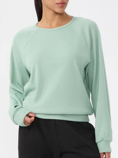 Womens Loose-fitting Long-sleeve Athletic Top