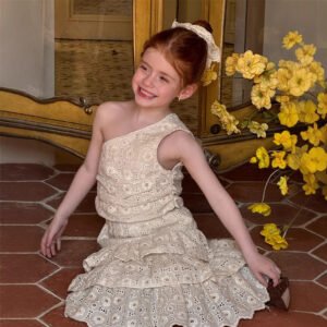 Summer Embroidery Oblique Shoulder Strap Cake Dress Suit