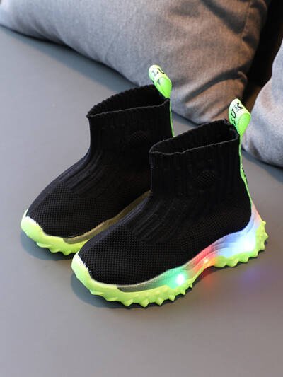 Flying Knit Sports Boys And Girls Light Up Shoes