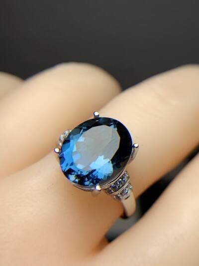 London Blue Topaz Ring Dark Blue Noble 925 Silver Inlaid