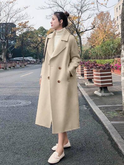 Petite Women's Wool Coat With Notched Lapel