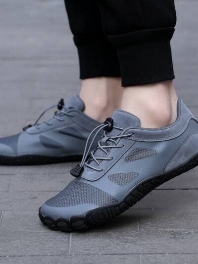 Shoes Lightweight Non-slip Upstream Shoes Wear-resistant Sneakers