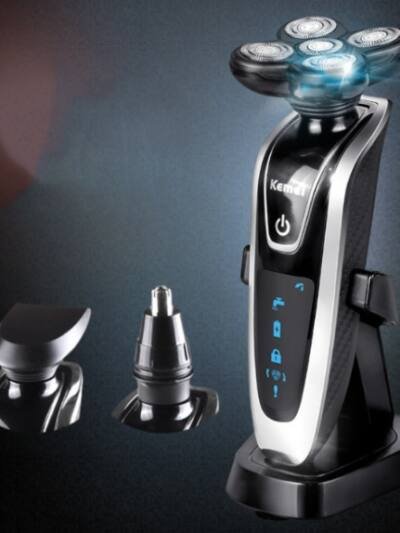 Smart rechargeable razor