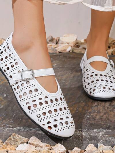 Women's Low-cut Buckle Hollow-out Round Toe Flat Shoes