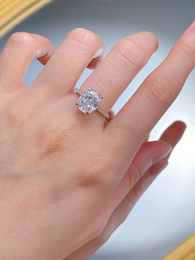 S925 Silver Four-claw White Square Diamond Ring