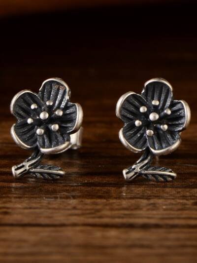 Retro Personality Men And Women Lotus Ear Studs