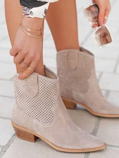 Womens Mid-Heel Boots In Large Sizes With Embossed Suede