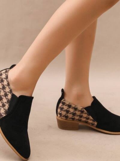 Retro Color-Block Slip-On Shoes For Women