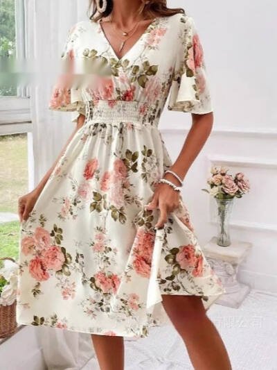 Ladies New Plant Flower Print Belt Smocking Dress