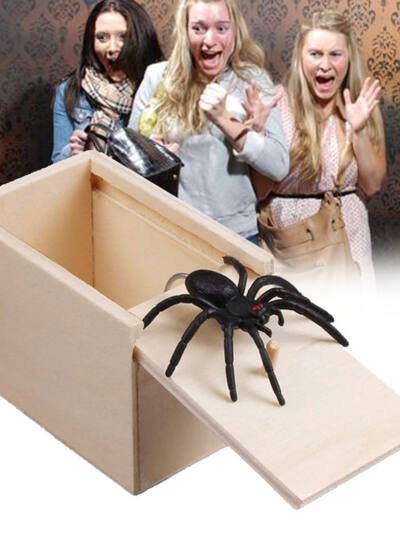 Prank Spider Wooden Scare Box Trick Play Joke Lifelike Surprise April Fools' Day Funny Novelty Toys Gags Practical Gifts