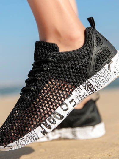 Casual Men's Shoes Breathable Sneakers Match Hollow Lace Board Shoes