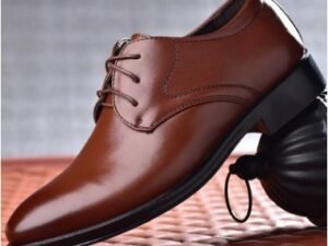 Black Shoes With Pointed Toe For Men