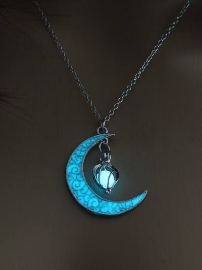 Glowing Pendant Necklaces Silver Plated Chain Necklaces