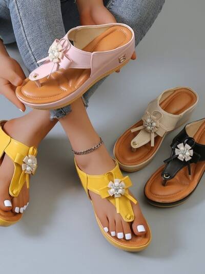 Women's European And America Flower Flip Flops Large Size Beach Shoes