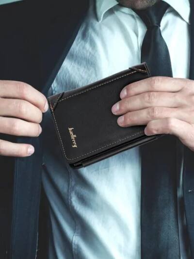 Men's Leather Trifold Wallet with ID Card Holder