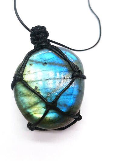 Natural Moonstone Labradorite Rough Stone Pendant Necklace Hand-woven Labradorite Net Bag Pendant
