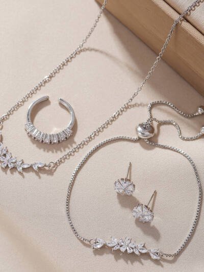 Simple Elegant Zircon Inlaid Jewelry Set Silver Flower Necklace Exquisite Earrings Bracelet Ring Suitable For Women's Daily Holiday Wear