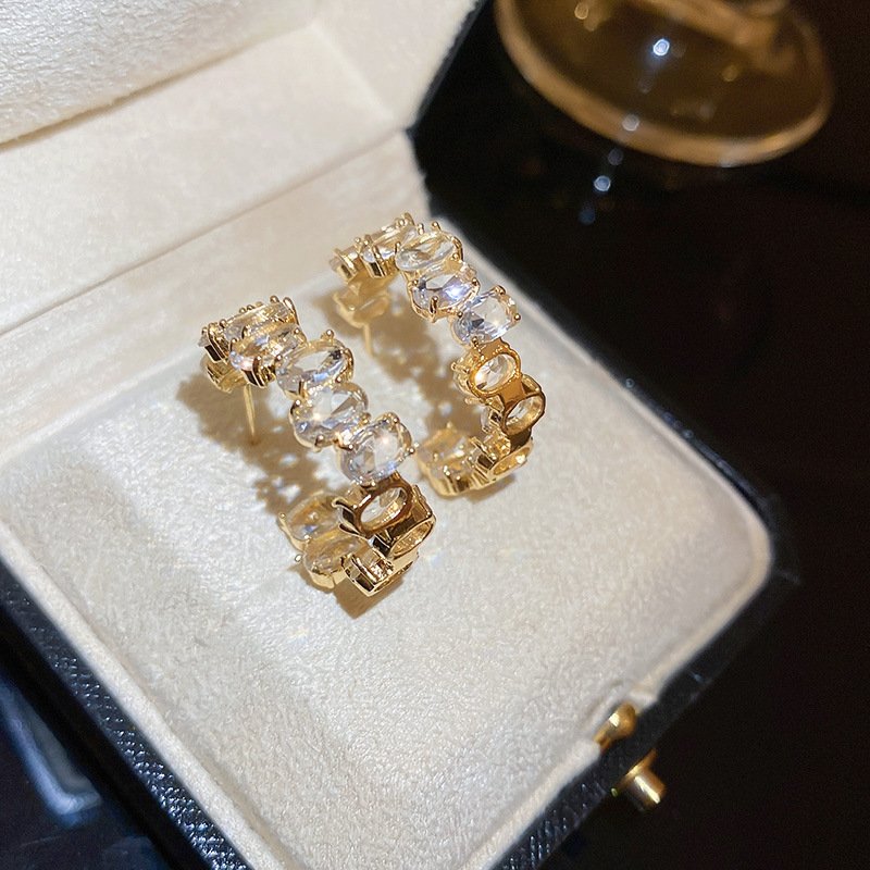 e5a1967f-5e93-4d4b-82c2-88633dc93f07.jpg